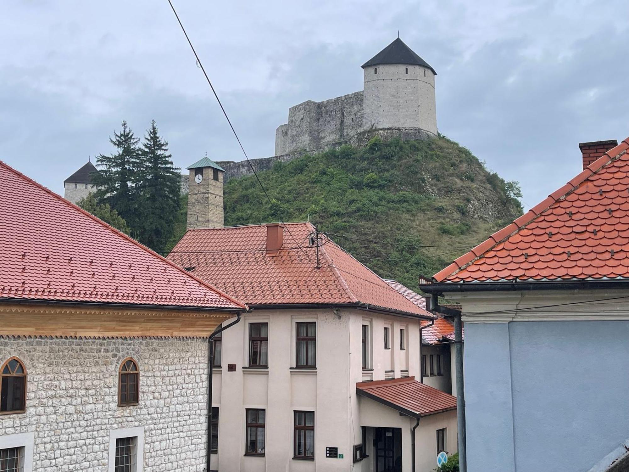 Apartmani Tesa Tesanj Exterior photo